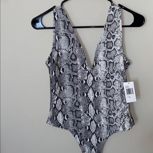Fore snakeskin body suite